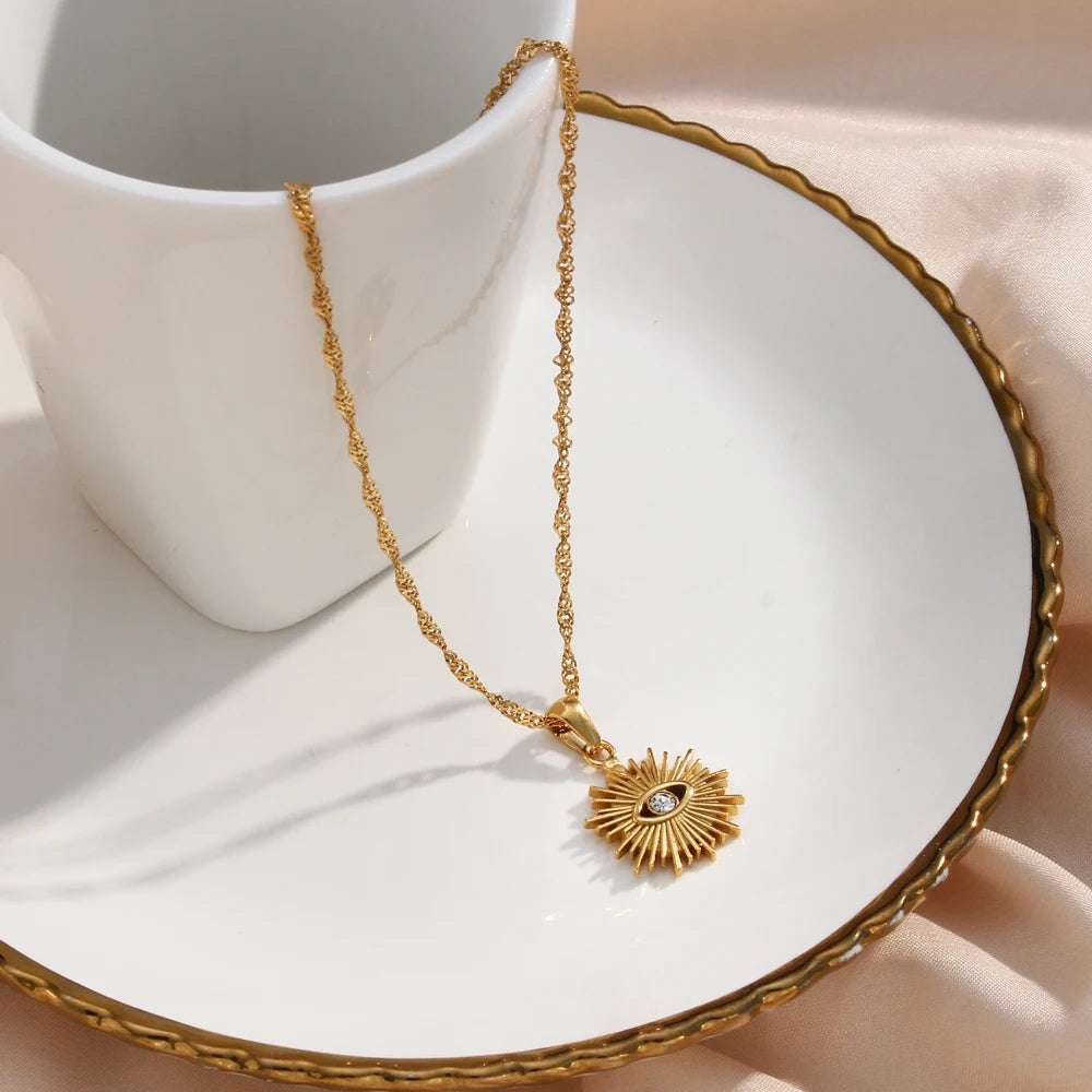 Solene Necklace