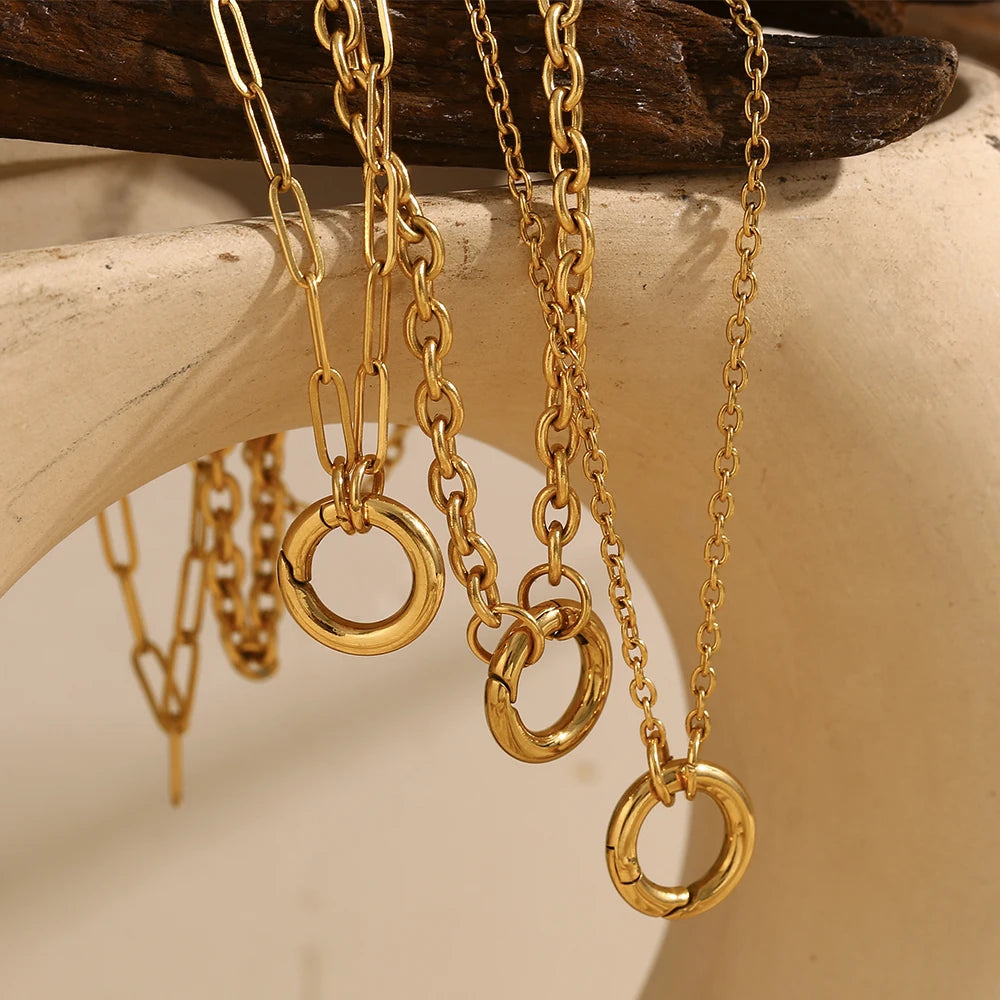 Collier Carolina