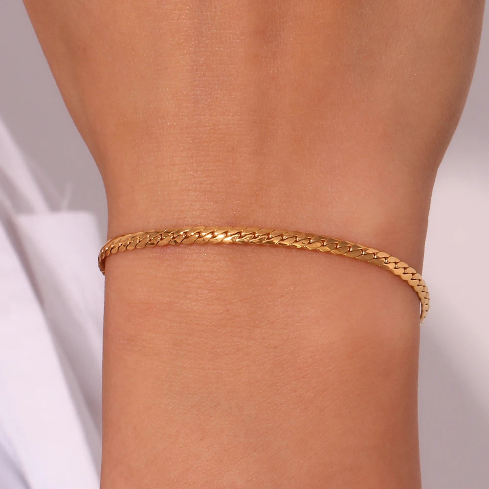 Lilly Bracelet