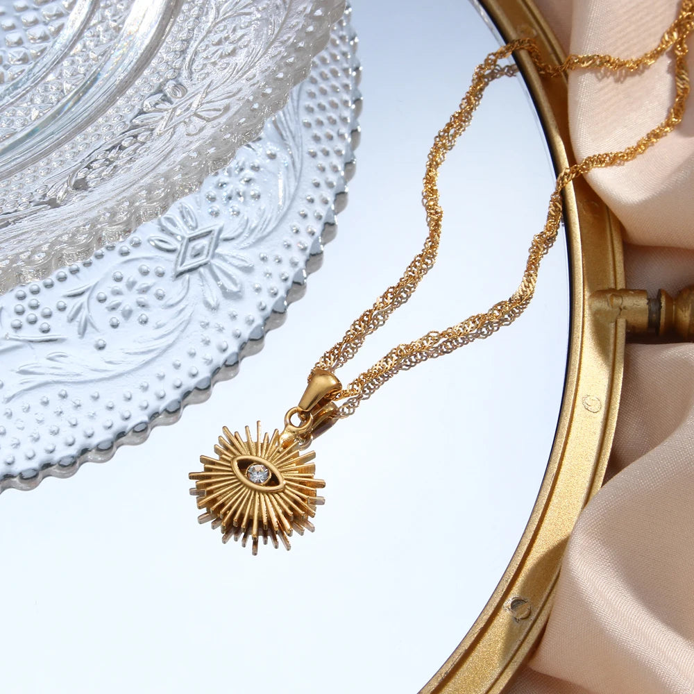 Solene Necklace