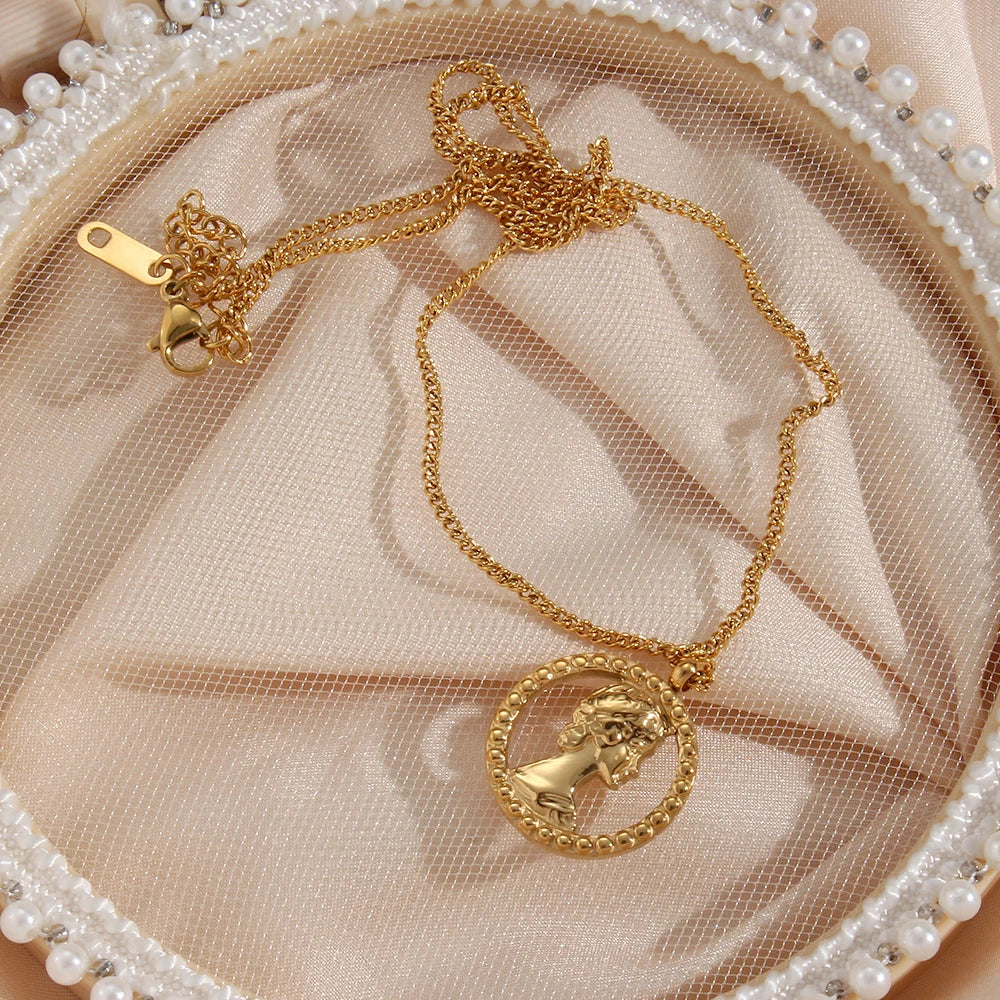Elizabeth Necklace