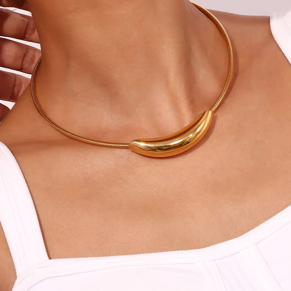 Paola necklace