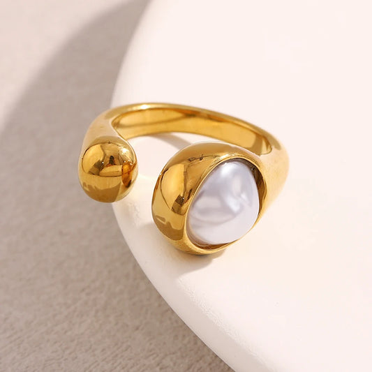 Pearl Gloria Ring