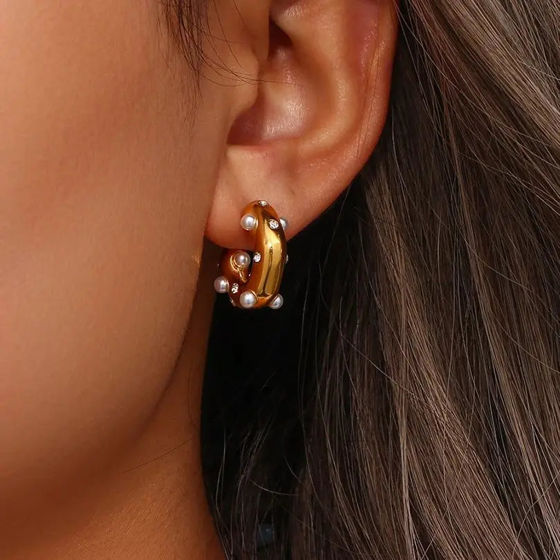 Célia pearl earrings