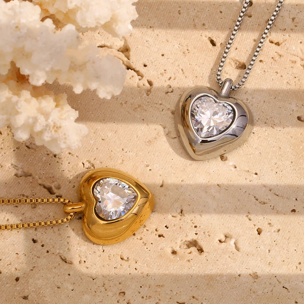 Heart Sara Necklace