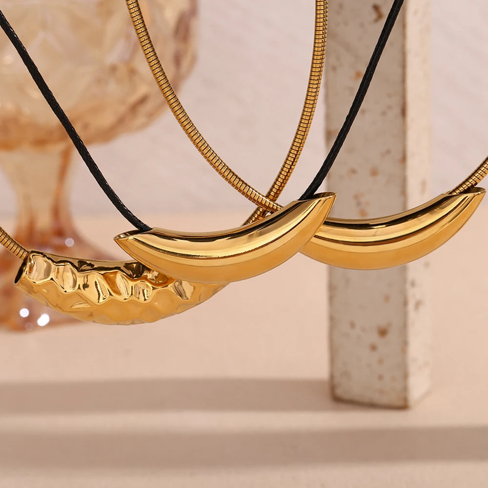 Paola necklace