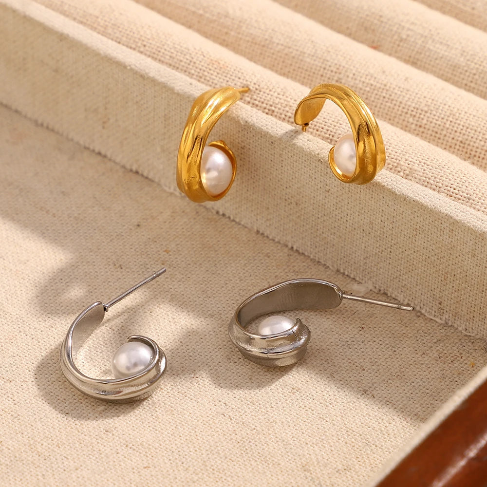 Pearl Maeva earrings