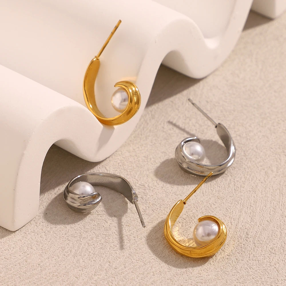 Pearl Maeva earrings