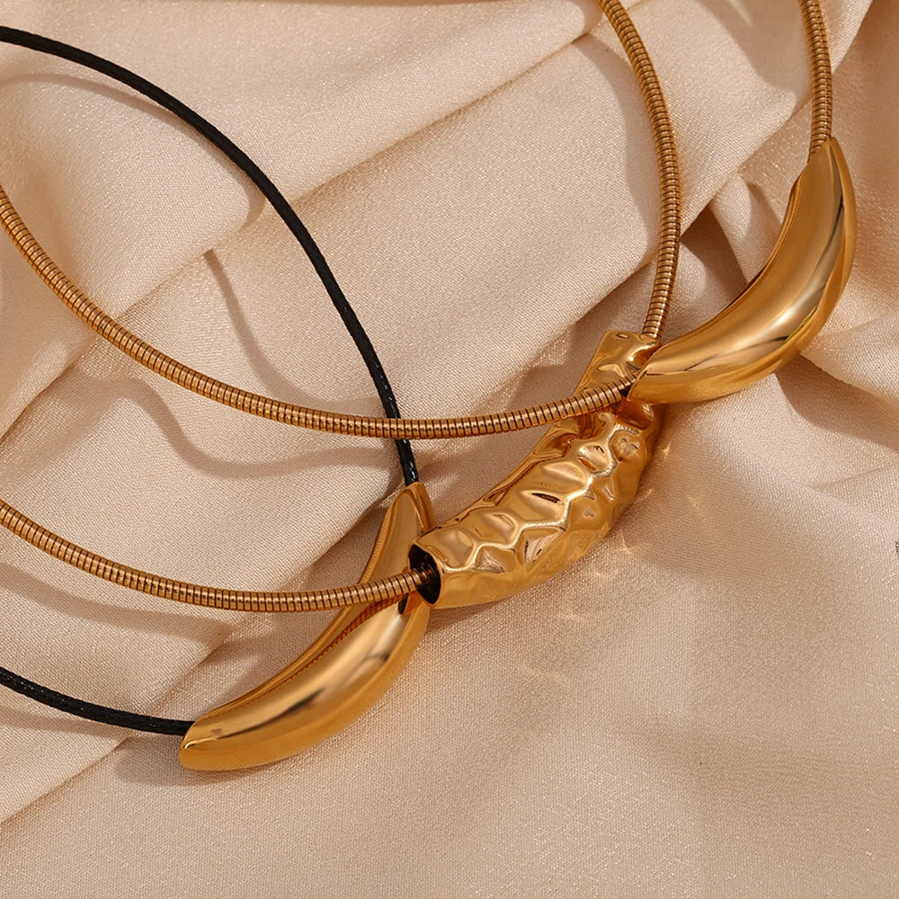 Paola necklace