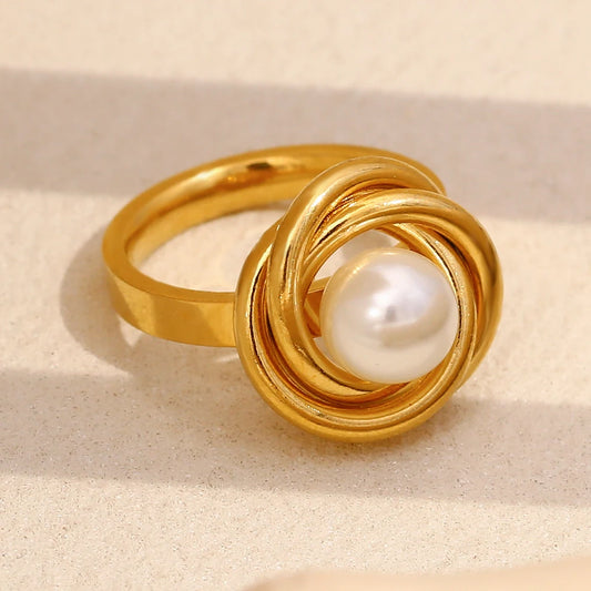 Pearl Flora Ring
