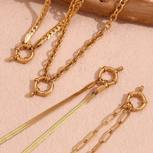 Chloe necklace