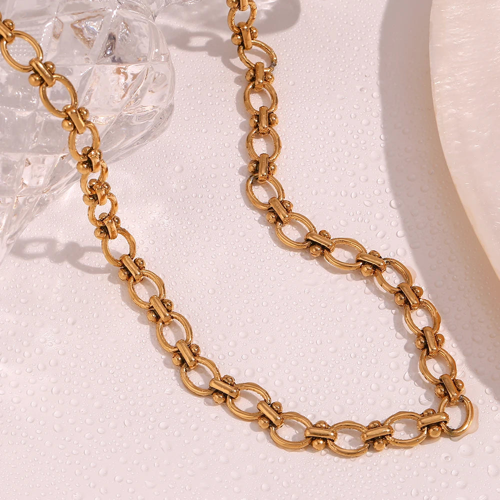 Estelle Necklace