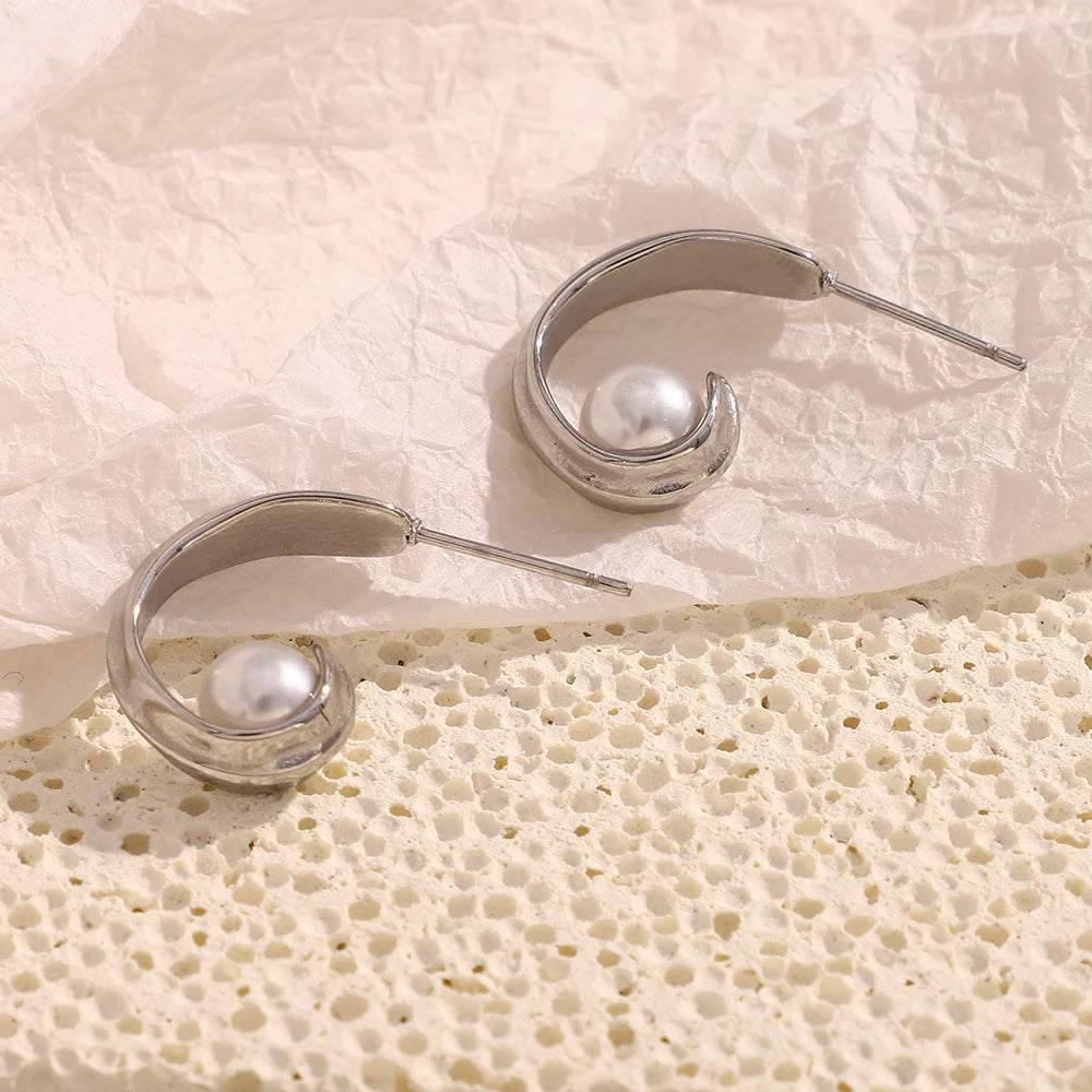 Pearl Maeva earrings